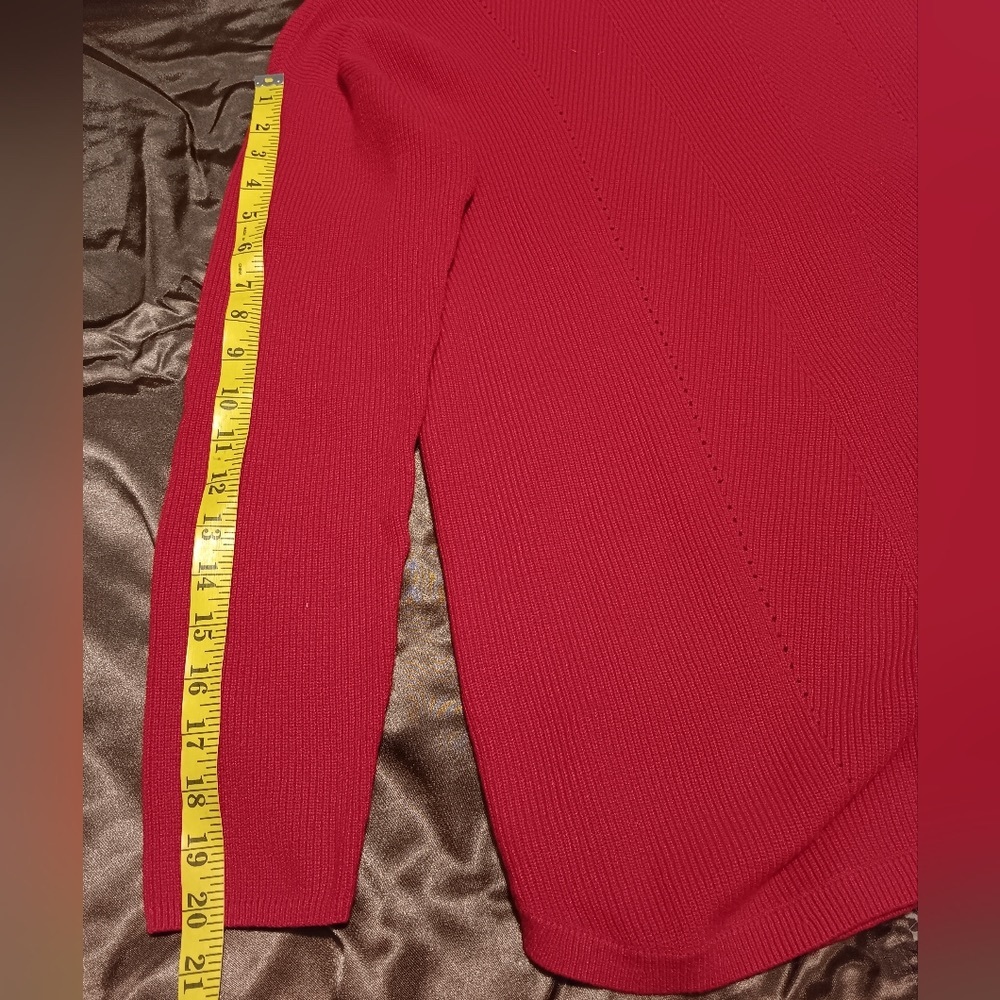 Women's Red Crewneck Knit Sweater - Classic Diagonal Rib